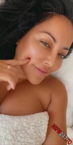 Kiara Mia morning snaps on bed snapchat premium porn videos on dollser.com