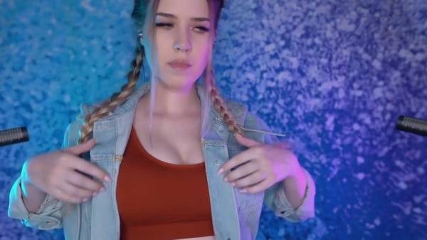 ASMR Mood - Jeans Scratching on dollser.com