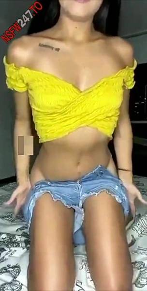 Dayii Salazar Hitachi play on bed snapchat premium porn videos on dollser.com