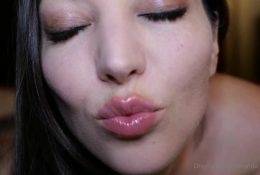 Orenda ASMR Close Up Kisses Video Leaked on dollser.com