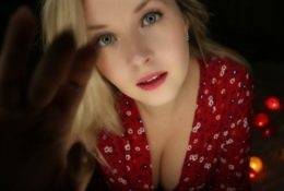 Valeriya ASMR Lens Kissing Exclusive video on dollser.com