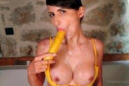 ArianaRealTV Topless Banana Blowjob Video Leaked on dollser.com
