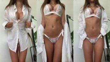 Sophie Mudd Nude Lingerie Striptease Video Leaked on dollser.com