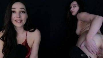 Orenda ASMR Nude Twin ASMR Video Leaked on dollser.com
