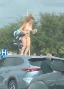 Crazy bitch nude on the streets on dollser.com