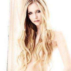 Delphine AVRIL LAVIGNE TOPLESS OUTTAKES NIP SLIPS LEAKED on dollser.com