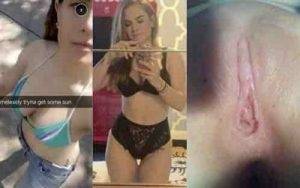 Delphine JoJo Levesque Nudes Leak on dollser.com