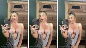 Sara Jean Underwood C3A2E282ACE2809C Nipple Show on dollser.com