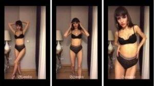 ArianaRealTV lingerie tease thothub on dollser.com