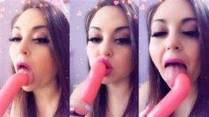 Alexa Vin Nude Dildo Sucking Porn Video Leaked on dollser.com