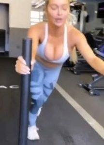 Lindsey Pelas sexy workout on dollser.com