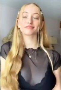 Sophia Diamond School sucks on dollser.com