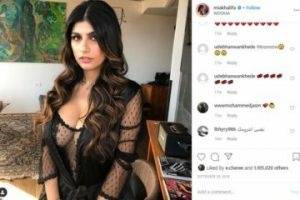 Mia Khalifa Nude Cam Show Memes Shower on dollser.com