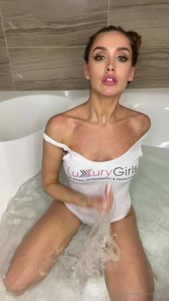 Luxury Girl Onlyfans Pack MEGA Leaked on dollser.com