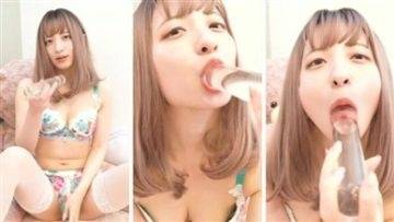 UuChan ASMR Dildo Sucking Video Leaked on dollser.com