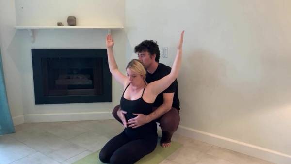 Stepson helps stepmom with yoga and stretches her pussy (2)1 2 on dollser.com