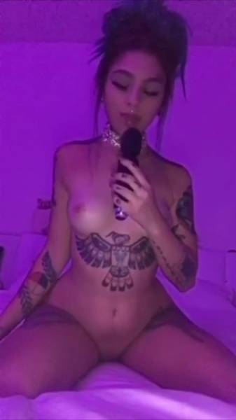 Taylor White black vib orgasm snapchat premium xxx porn videos on dollser.com