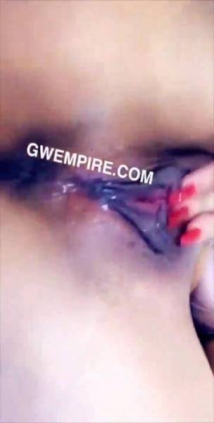 Gwen Singer 10 minutes extra vet pussy & anal fingering snapchat premium xxx porn videos on dollser.com