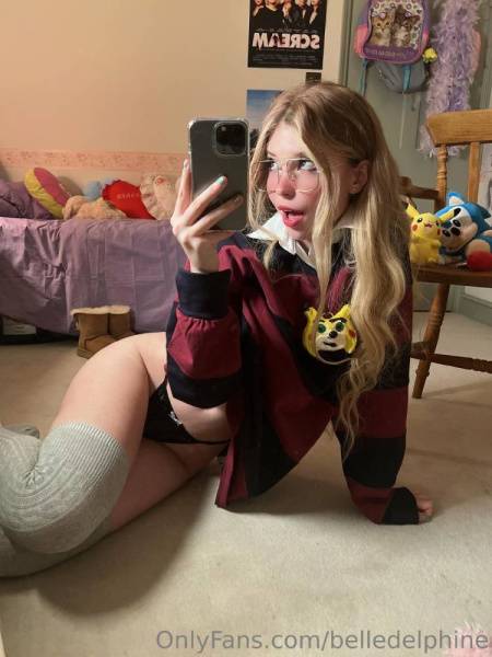 Belle Delphine Thong Ass Sonichu Selfie Onlyfans Set Leaked on dollser.com