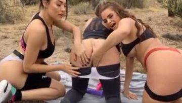 Allison Parker Lesbian Snapchat Fun With Friends Video Leaked on dollser.com