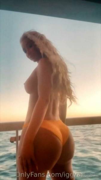 Iggy Azalea Nude Nipple Ass Spank Onlyfans Video Leaked on dollser.com