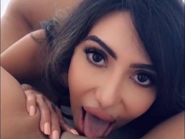 Diamond Kitty Leaked Nude Lesbian Fucking Porn Video on dollser.com