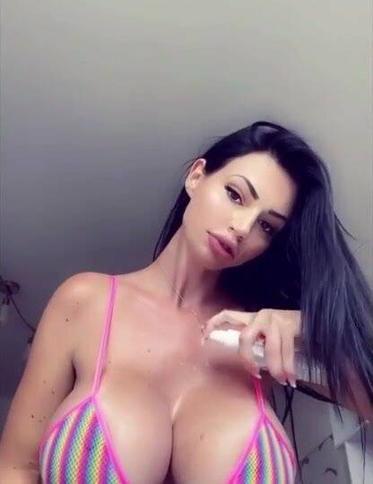 Yvonne Bar Onlyfans Nude Video Leak on dollser.com