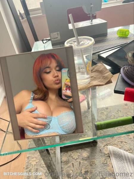 Sofia Gomez Nude Tiktok - Sofia Nsfw Photos Tiktok on dollser.com