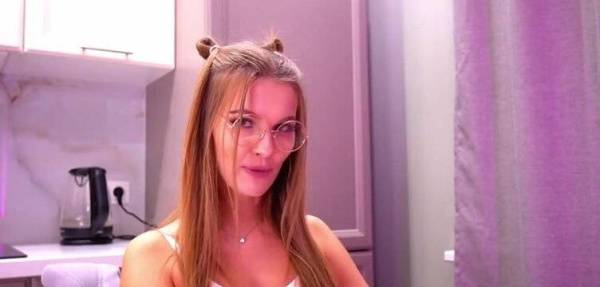 Blowjob with glasses and no glasses pussy fuck on dollser.com