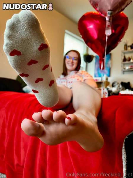 Freckled Feet OnlyFans Leaks on dollser.com