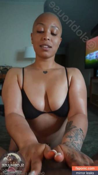 Atiavegasxxx aka atia_vegas aka atia_vegasxxx Nude Leaks OnlyFans on dollser.com