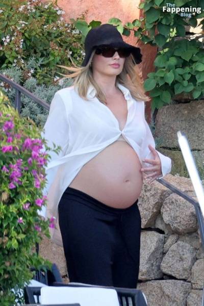 Pregnant Margot Robbie Looks Radiant While Pictured With Her Husband in Sardinia (130 Photos) on dollser.com